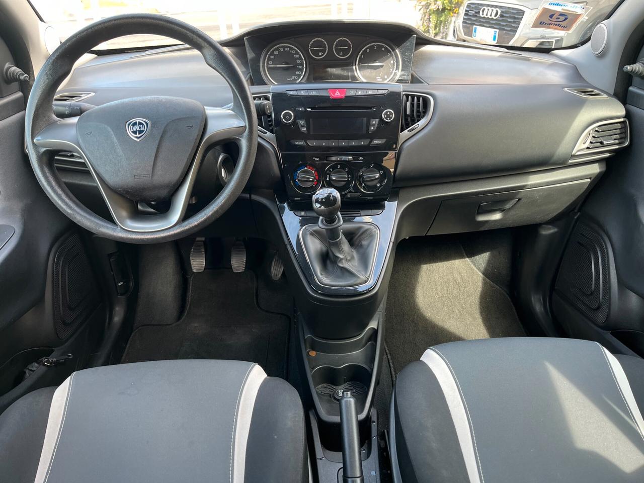 Lancia Ypsilon 1.2 69 CV 5 porte GPL DI SERIE KM CERTIFICATI