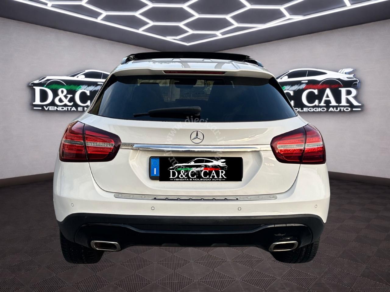 Mercedes-benz GLA 180 Sport Night Edition auto TETTO LED 19' UNIPRO NAVI