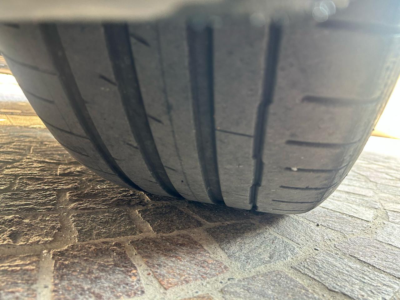 Tesla Model Y Long Range Dual Motor awd