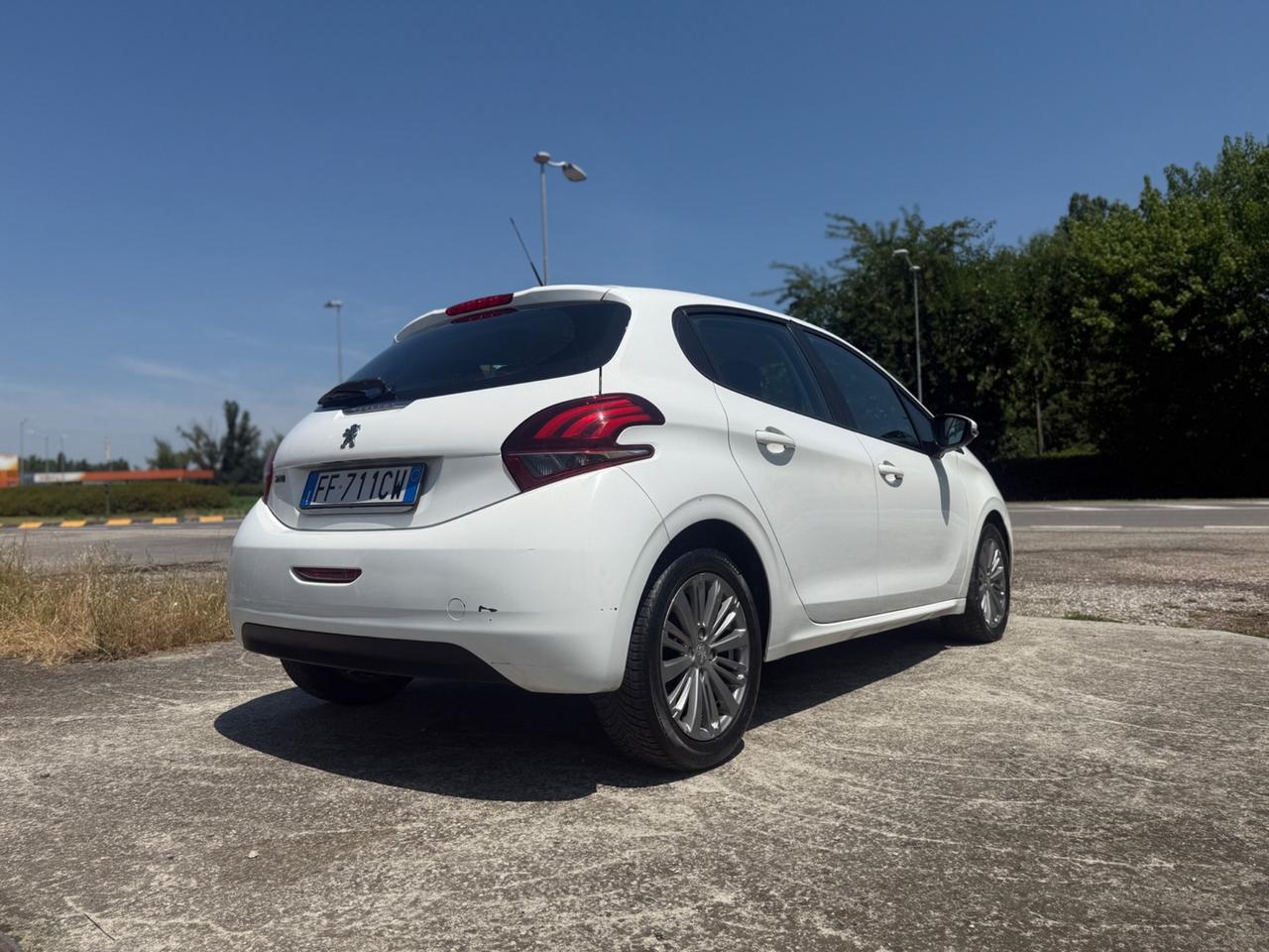 Peugeot 208 BlueHDi 75 S&S 5 porte Active