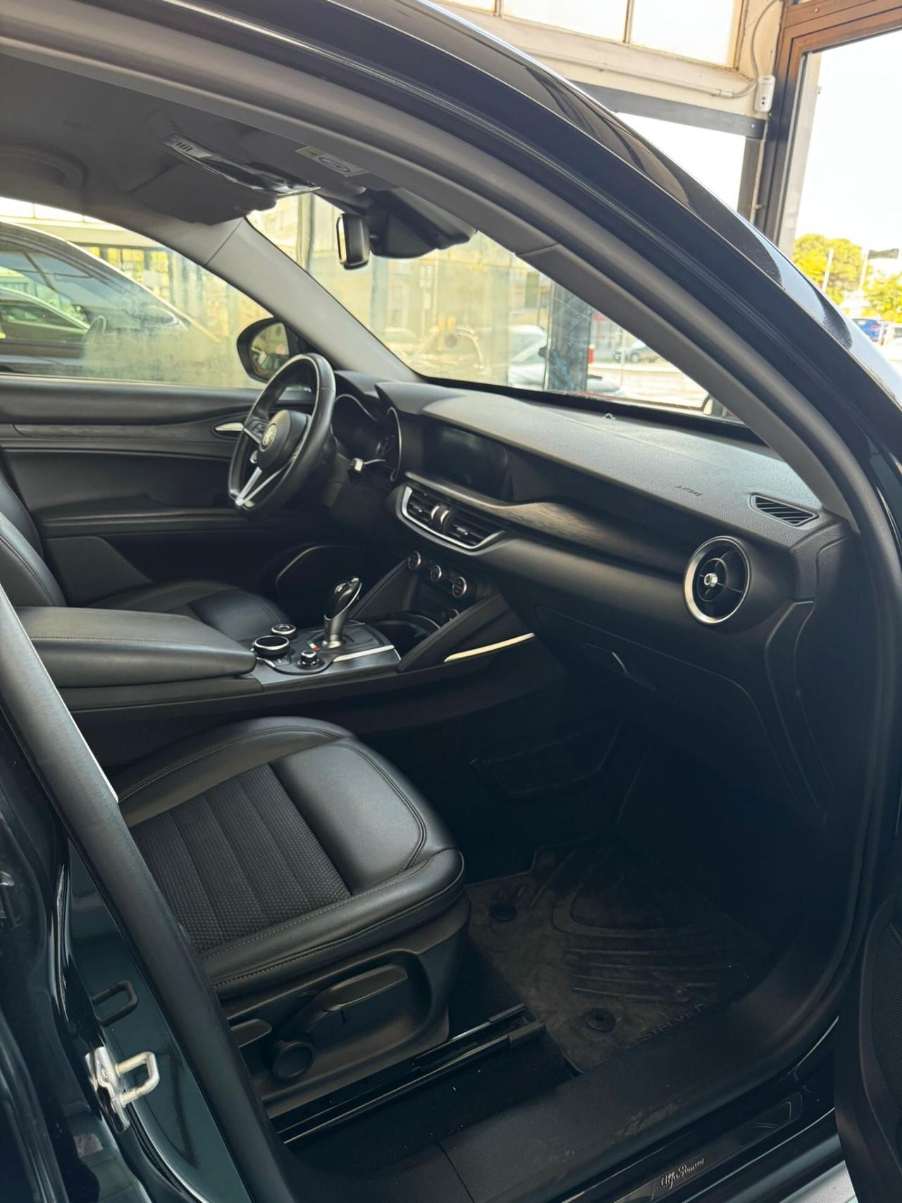Alfa Romeo Stelvio 2.2 Turbodiesel 210 CV AT8 Q4 Executive