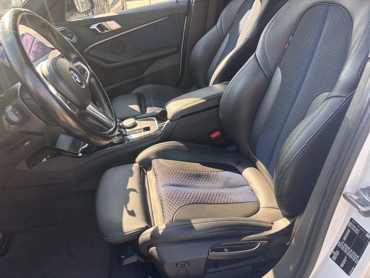 Bmw 118 118d 5p. Msport