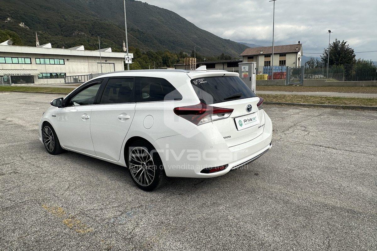 TOYOTA Auris Touring Sports 1.8 Hybrid Lounge