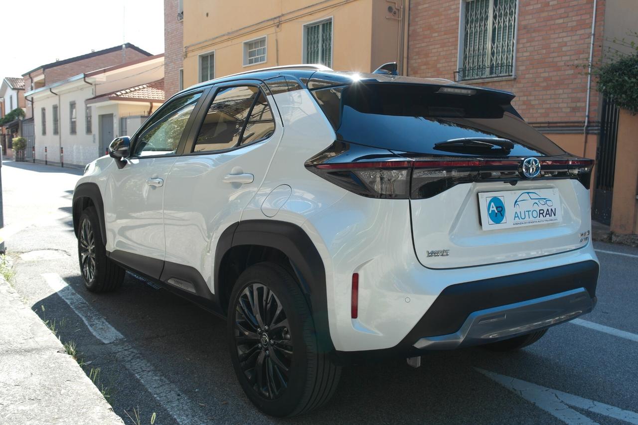 Toyota Yaris Cross 1.5 Hybrid 5p. E-CVT AWD-i Adventure