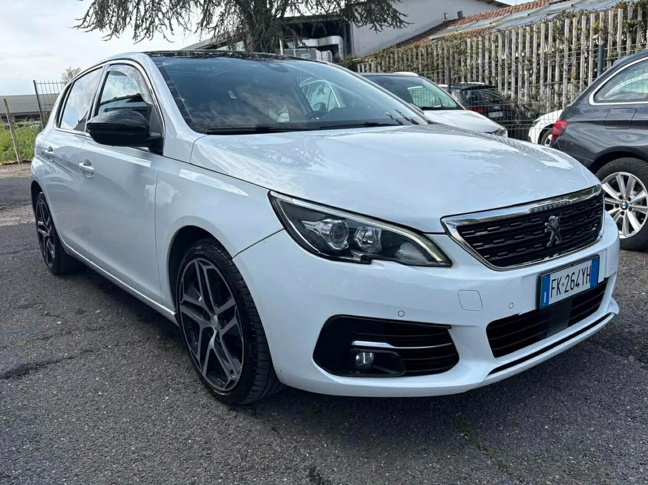 Peugeot 308 BlueHDi 120 S&S EAT6 Allure
