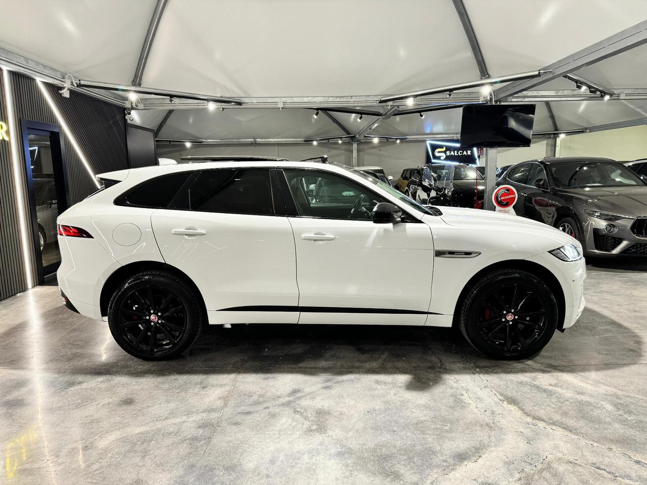 Jaguar F-Pace 2.0d R-Sport awd 180cv auto 2016