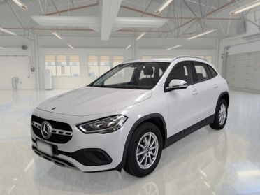 MERCEDES-BENZ GLA 180 D AUTOMATIC BUSINESS CROSSOVER