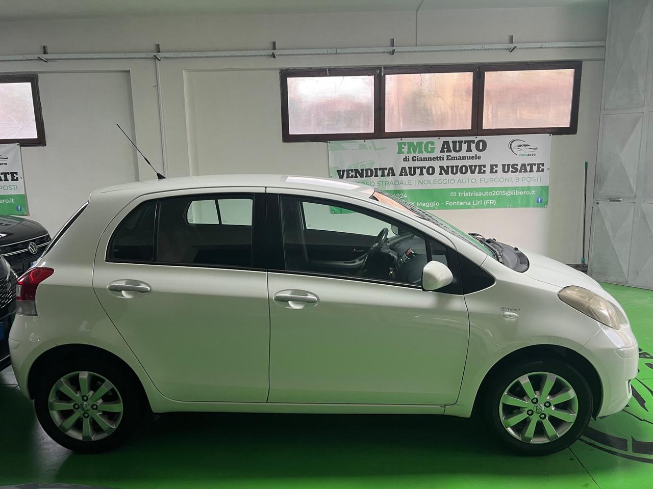 Toyota Yaris 1.0 5 porte