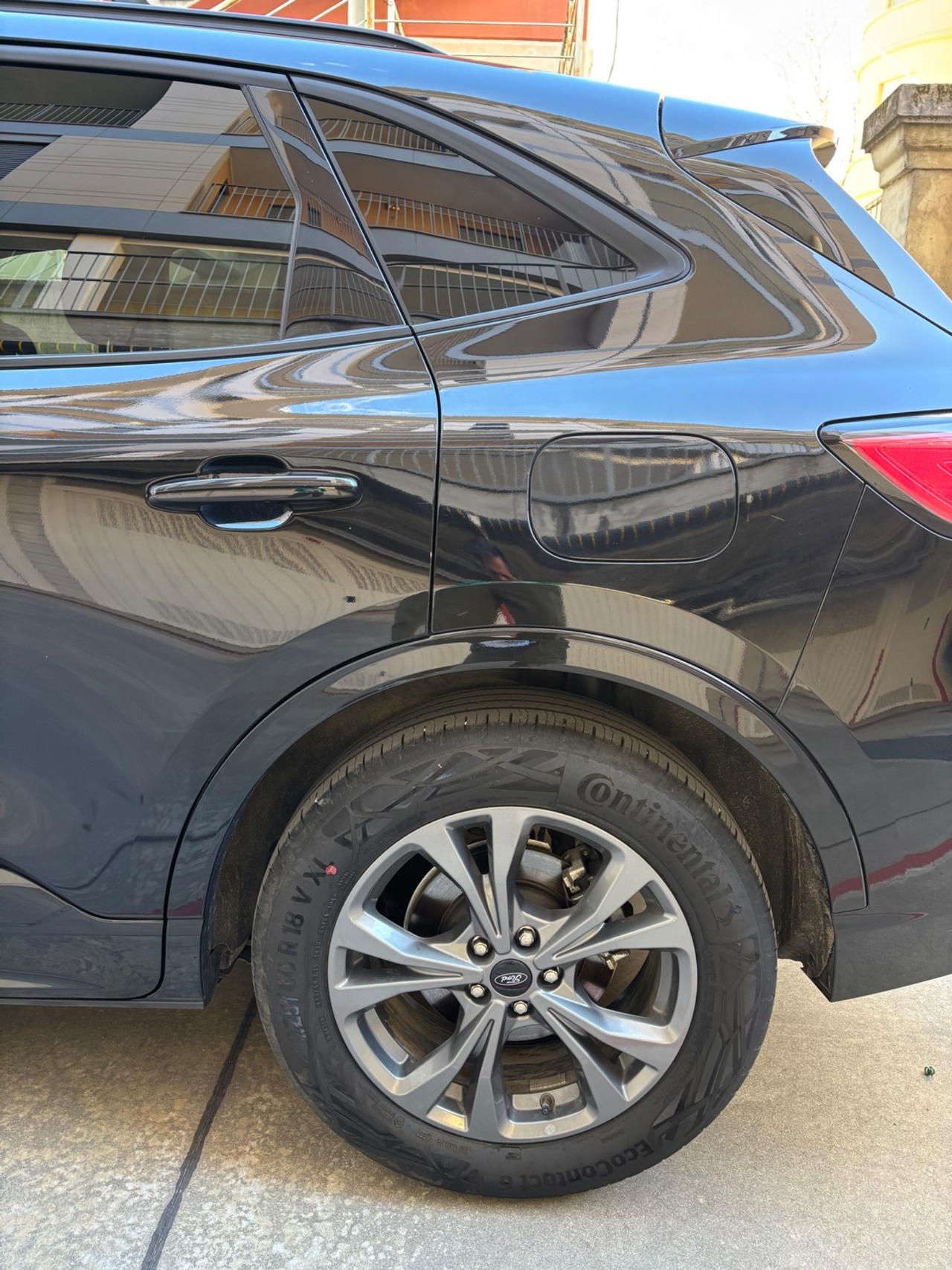 Ford Kuga 2.5 Full Hybrid 190 CV CVT ST-Line