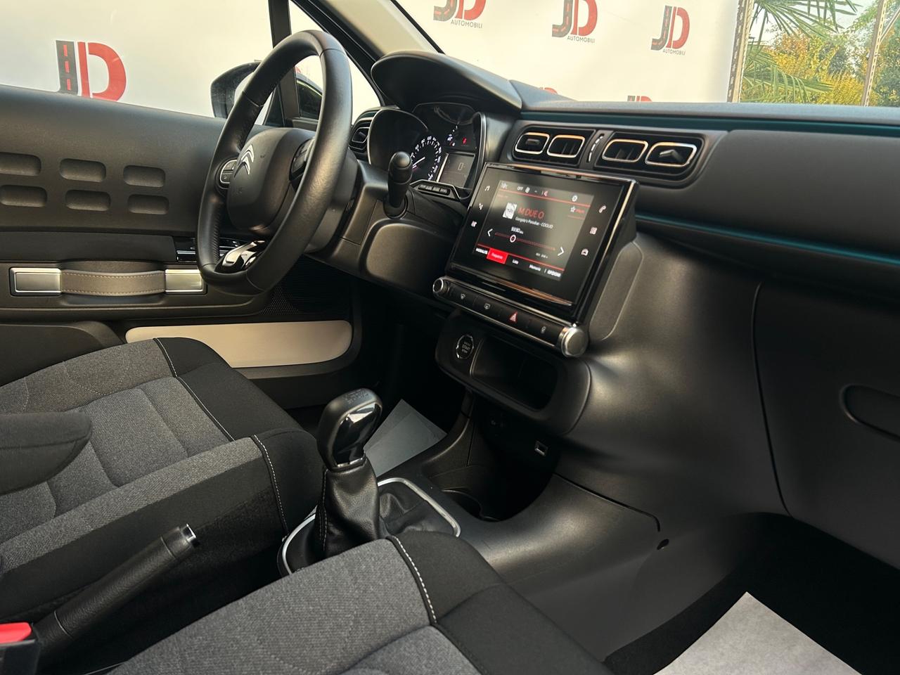 Citroen C3 Shine 1.2 benzina 83 cv
