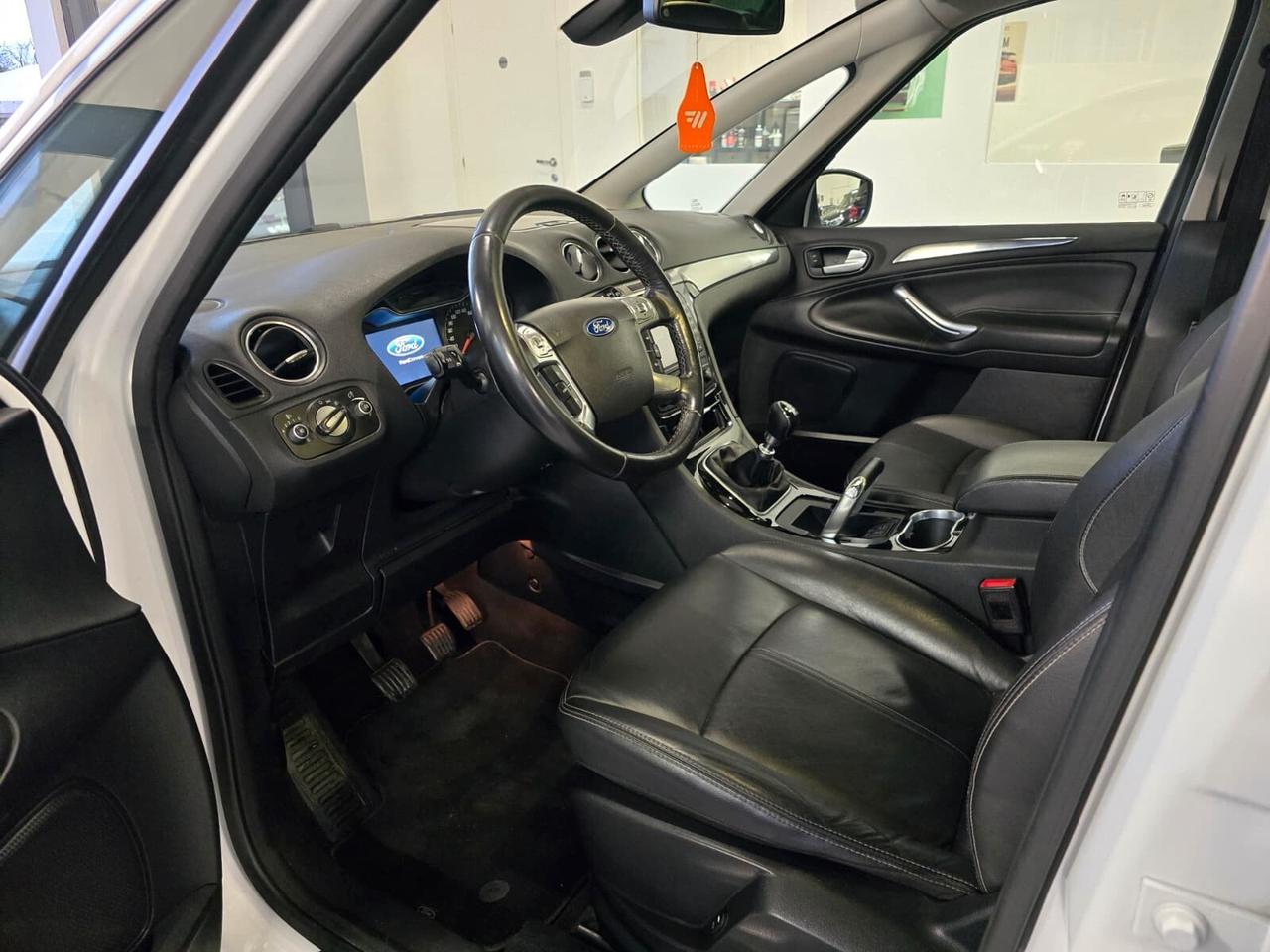 Ford S-Max 2.0 tdci Titanium c/radio 163cv