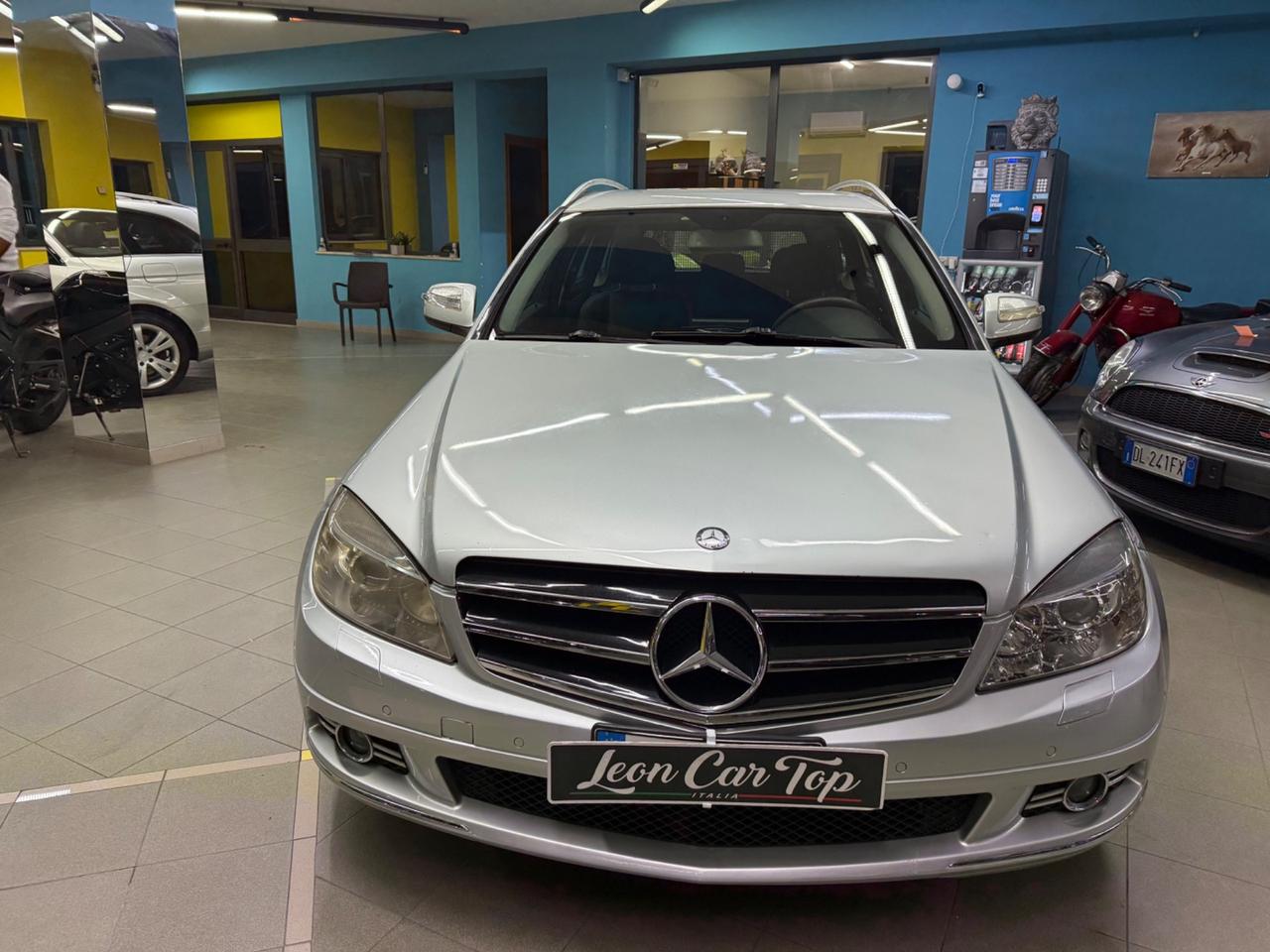 Mercedes-benz C 220 CDI S.W. Avantgarde cambio automatico full