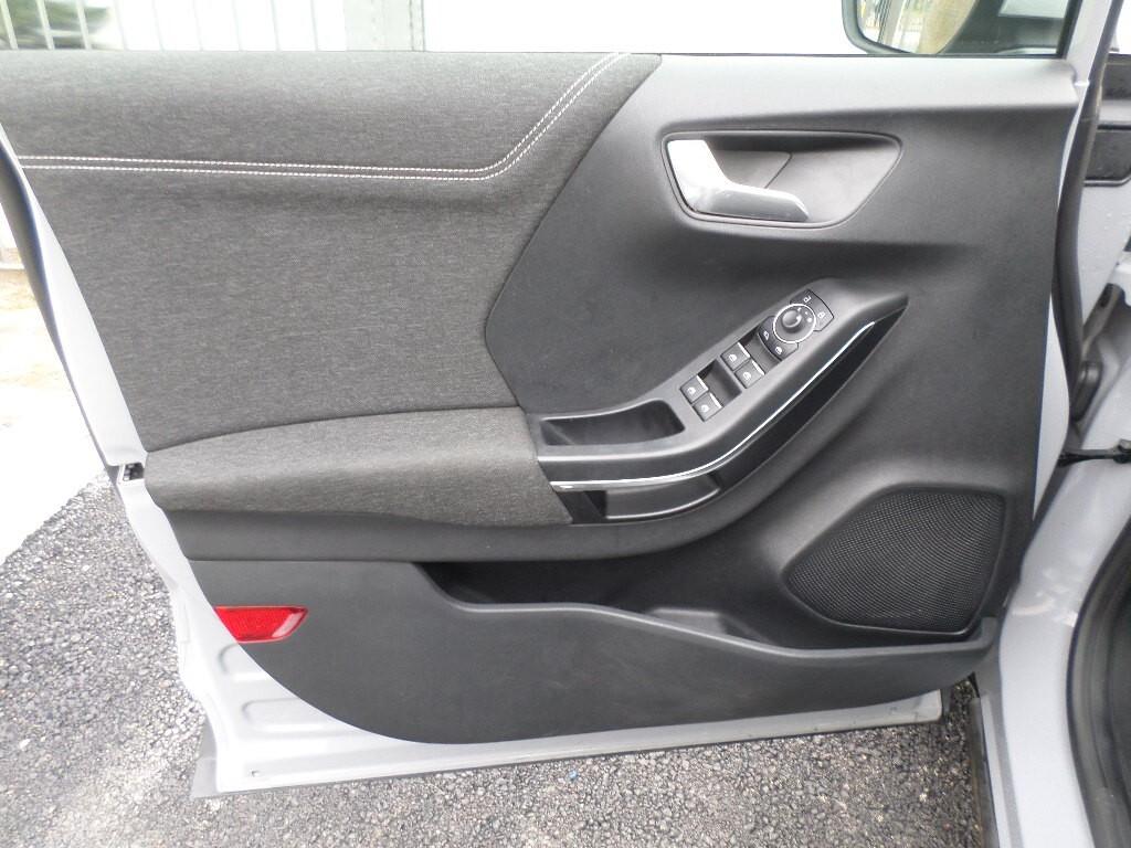 Ford Puma 1.0 EcoBoost Hybrid 125 CV S&S Titanium