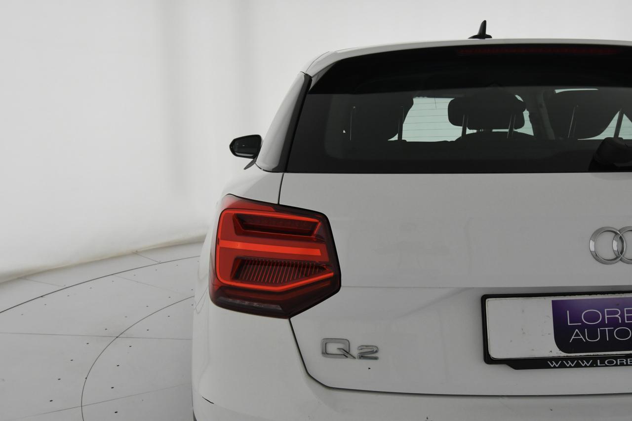AUDI Q2 35 1.5 tfsi Business Design LED+C17"