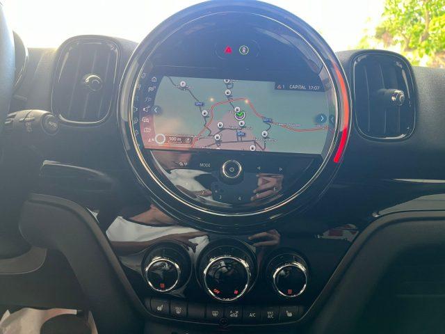 MINI Mini 2.0 Cooper D Essential Countryman