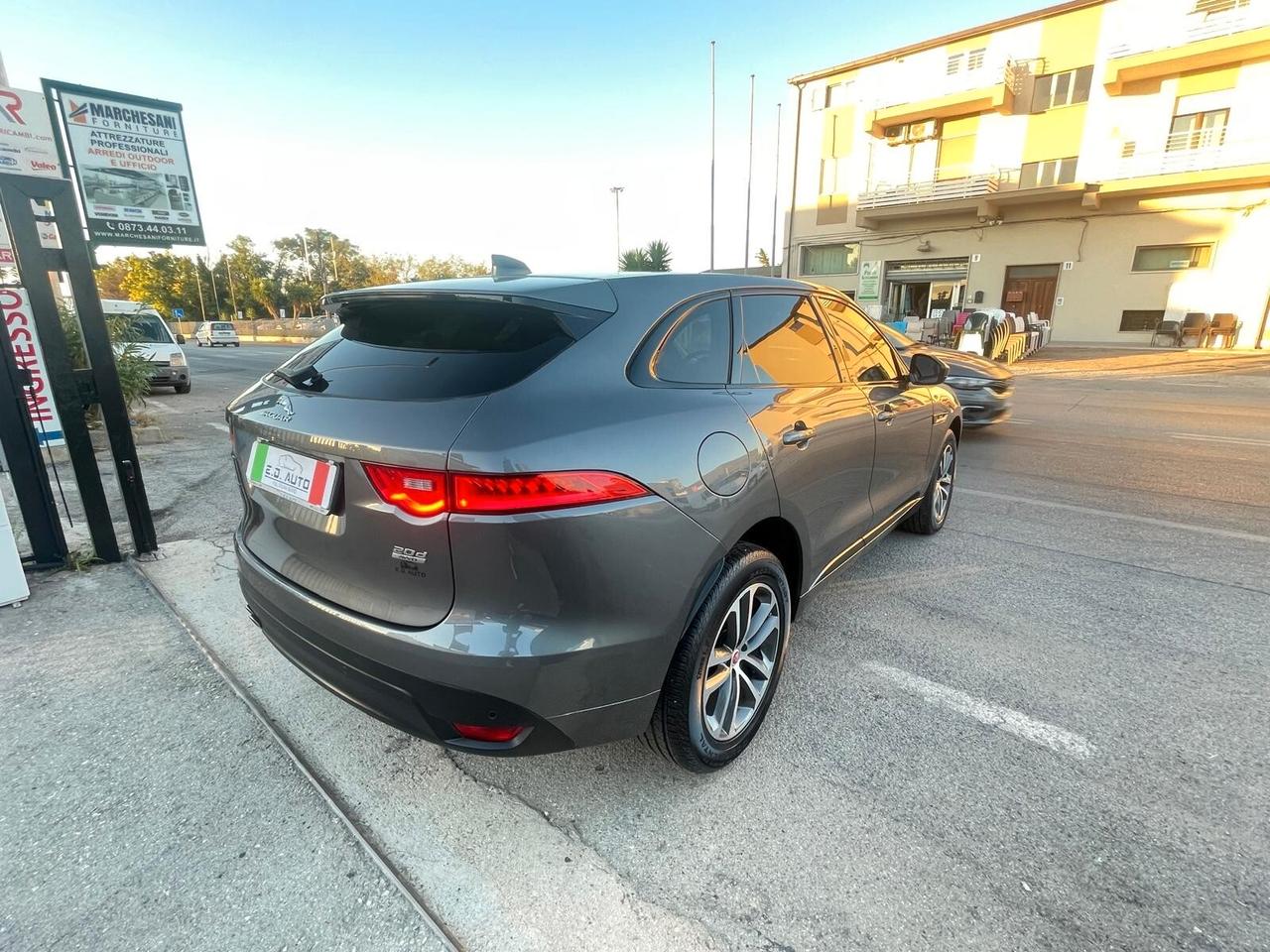 Jaguar F-Pace 2.0 D 180 CV AWD aut. R-Sport