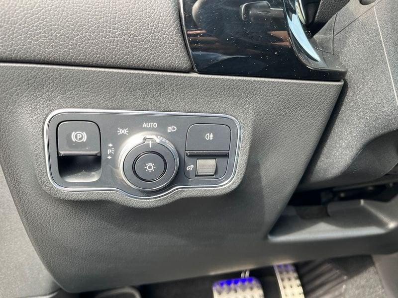 Mercedes-Benz GLA 200 d Premium auto