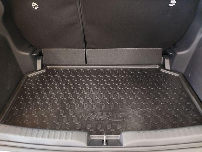 Toyota Yaris Hybrid Active MY24