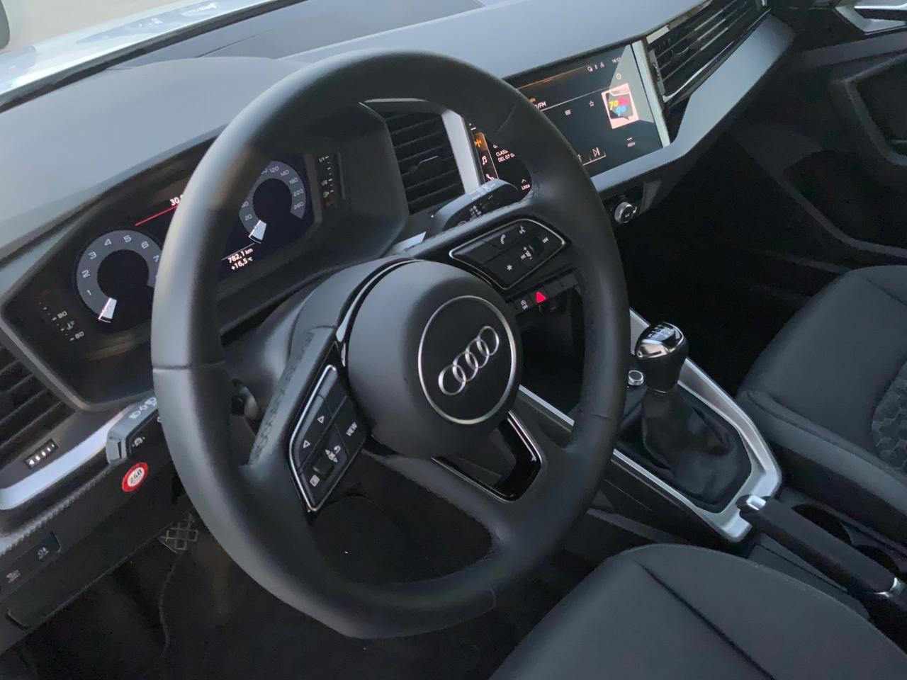 Audi A1 allstreet 30 TFSI Identity Contrast