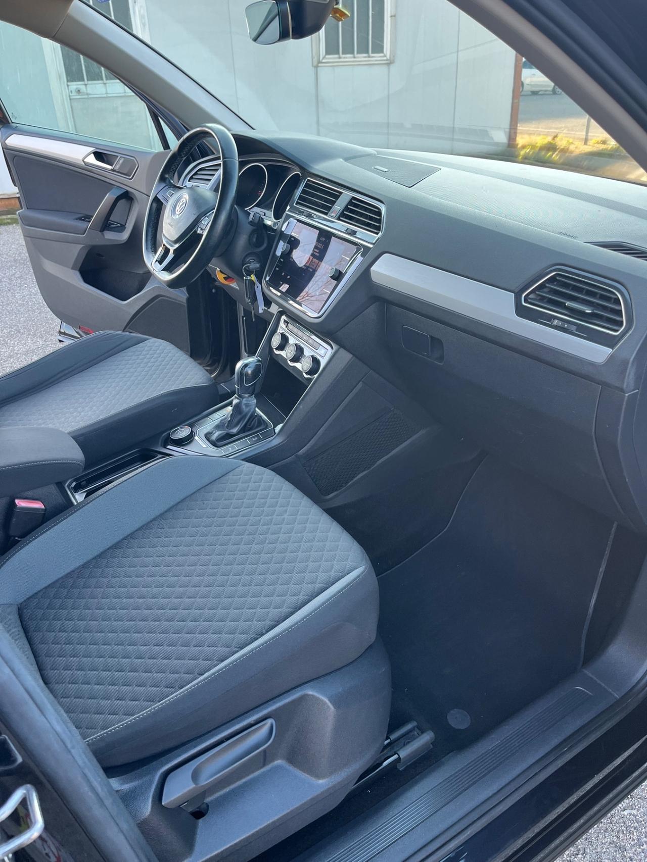 Volkswagen Tiguan 2.0 TDI SCR 4MOTION Sport BlueMotion Technology