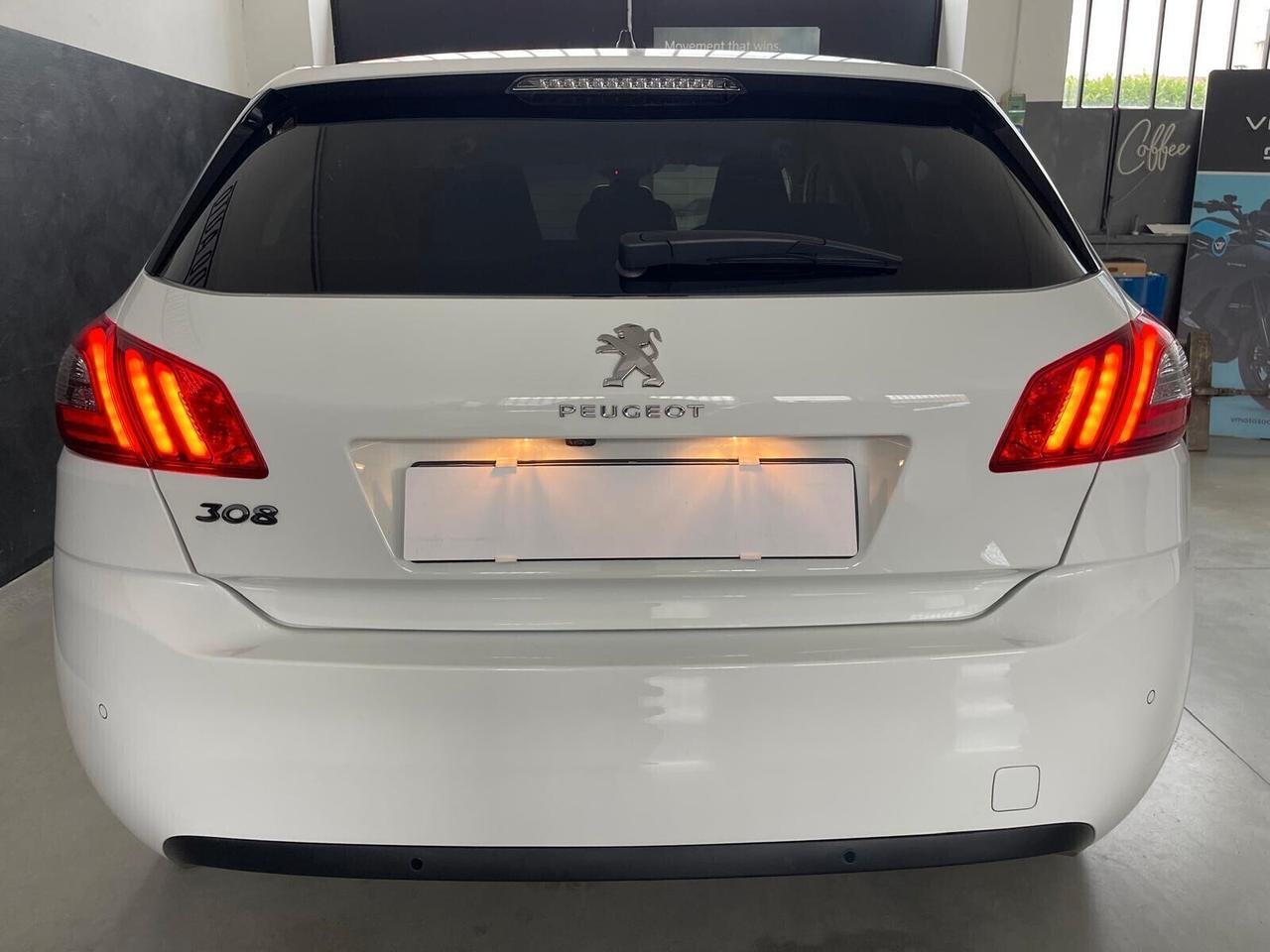 Peugeot 308 BlueHDi 120 S&S Allure