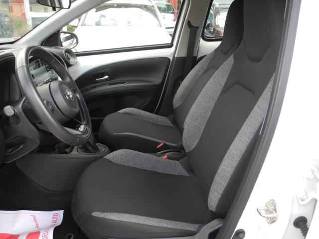 TOYOTA Aygo X 1.0 VVT-i 72cv 5p. - Ok NEOPATENTATI - "46000 Km"