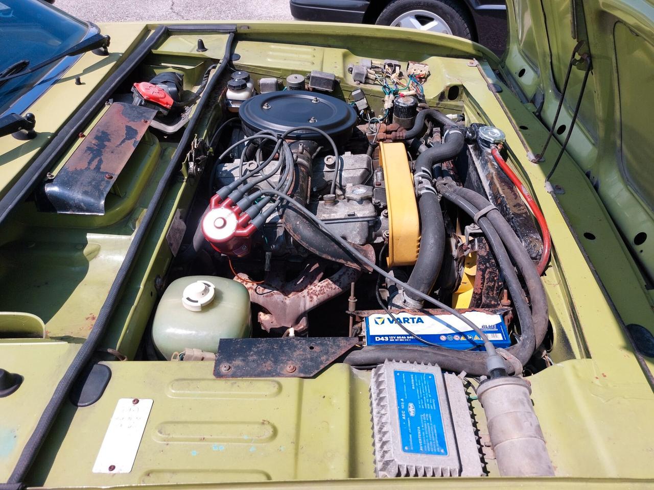 Fiat 124 Coupe 1800 del 1973 con aria-condizionata