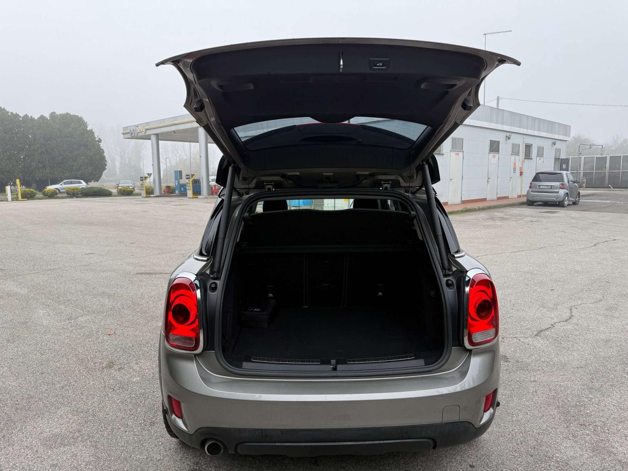 MINI Cooper D Countryman Mini Countryman F60 2017 2.0 Hype auto