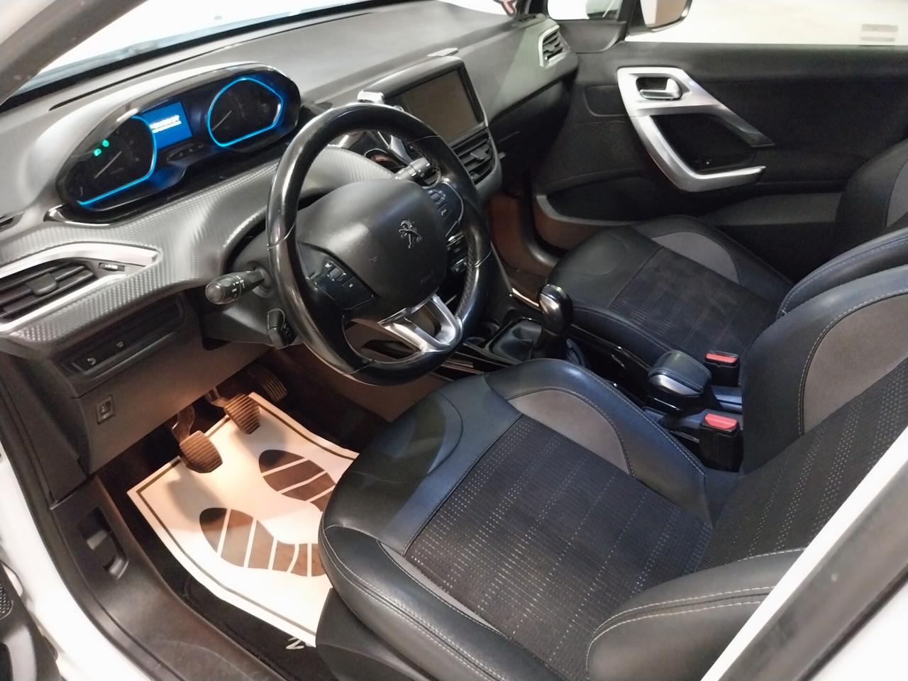 Peugeot 2008 BlueHDi 100 S&S GT Line - ok neopatentati
