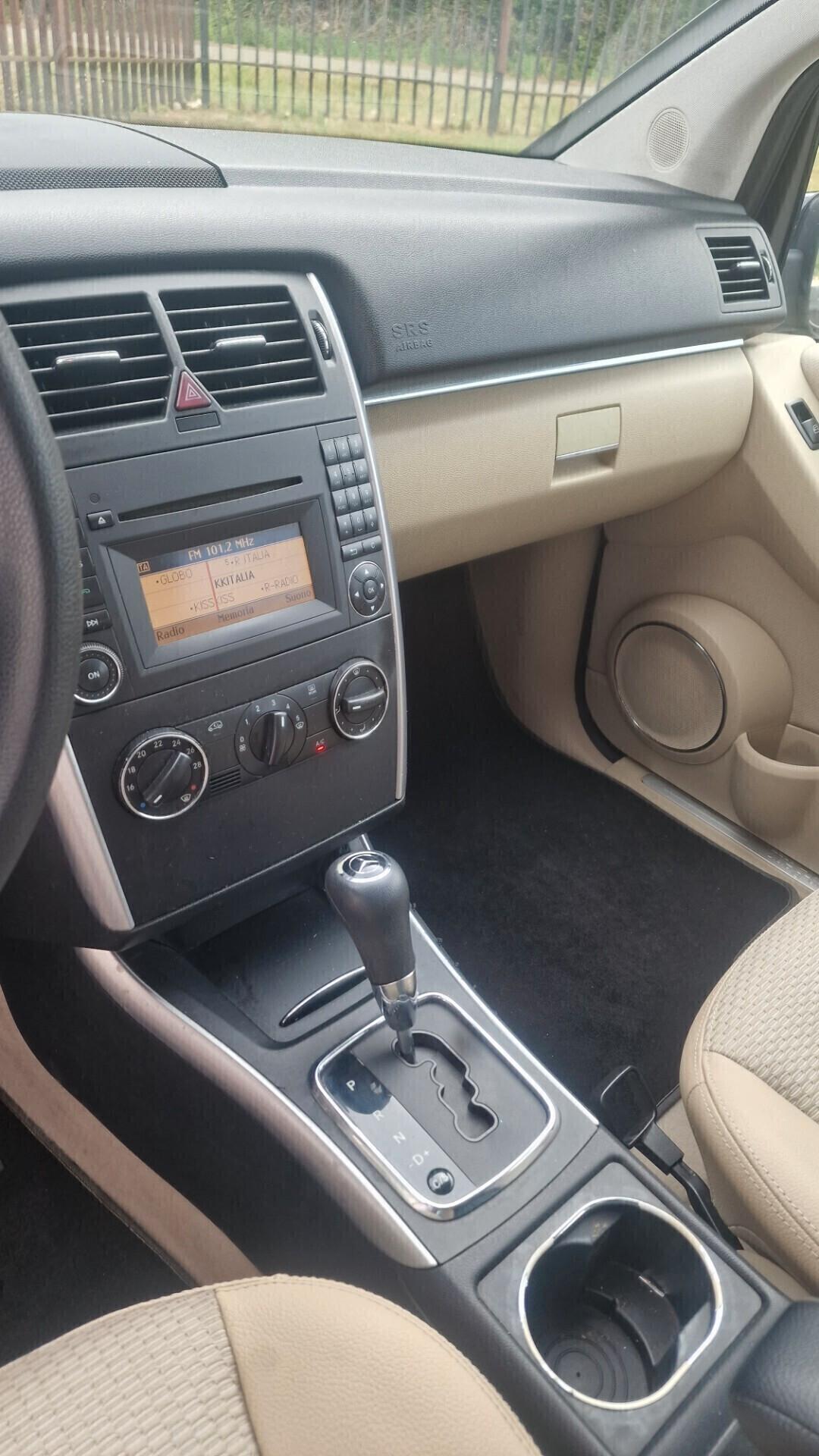 Mercedes-benz B 180 CDI Executive "cambio automatico"