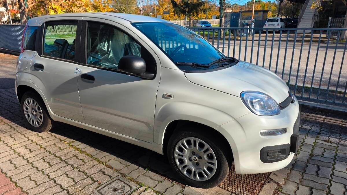 Fiat Panda 1.0 firefly hybrid s&s 70cv KM ZERO