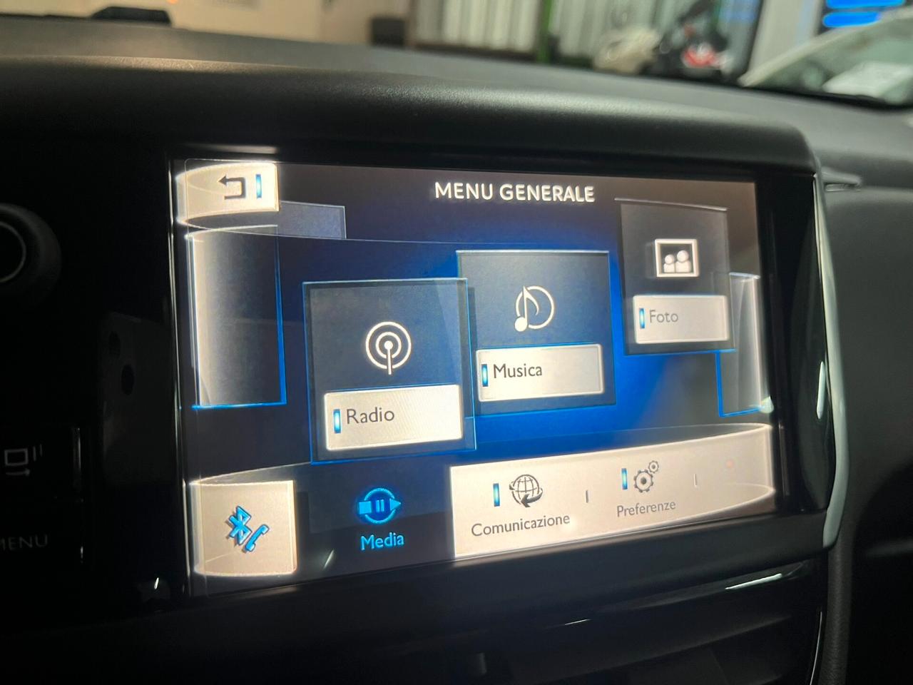 Peugeot 208 1.2 solo 90mila km