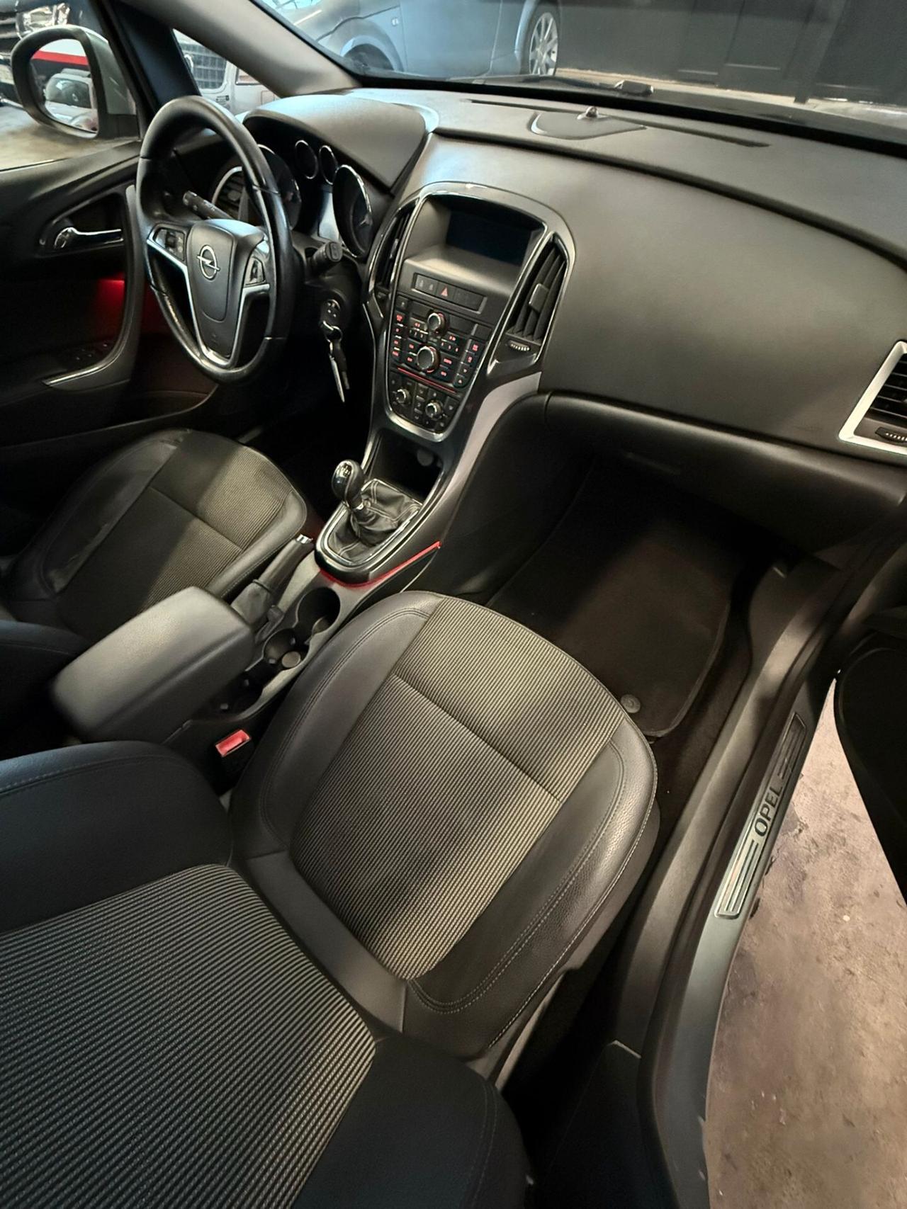 Opel Astra 1.7 CDTI 130CV Sports Tourer Cosmo