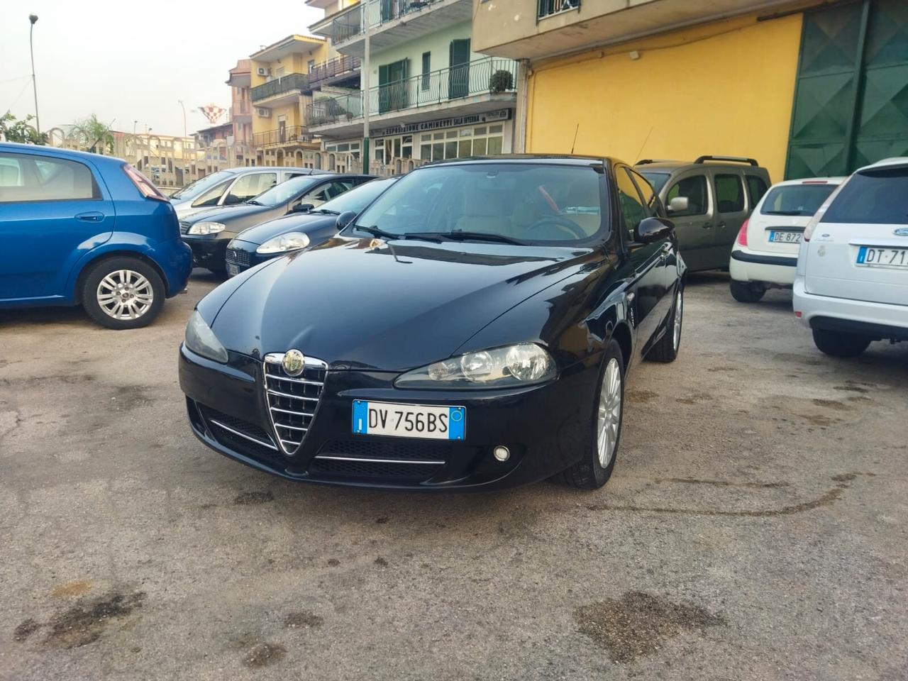 Alfa Romeo 147 1.6 Gpl Distinctive