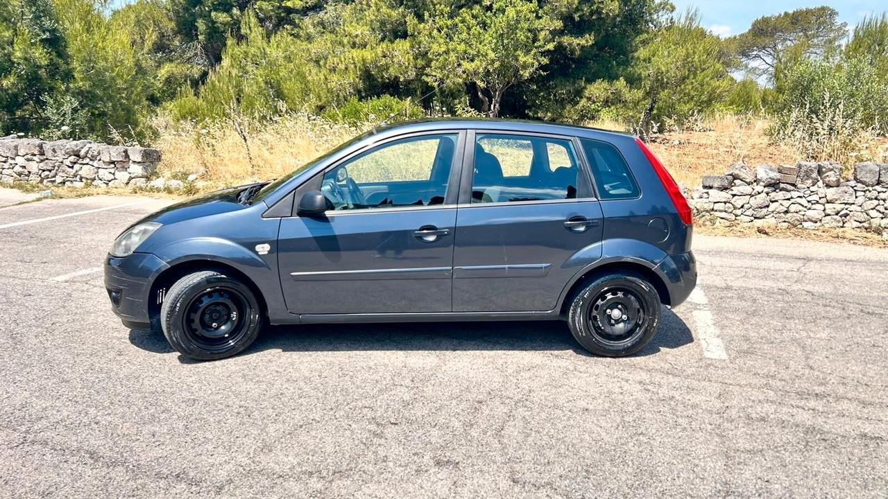 Ford Fiesta 1.4 TDCi 5p. Ghia