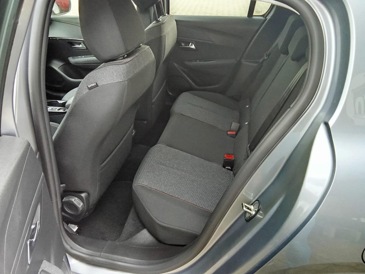 Peugeot 208 NUOVA Business Turbo 100cv