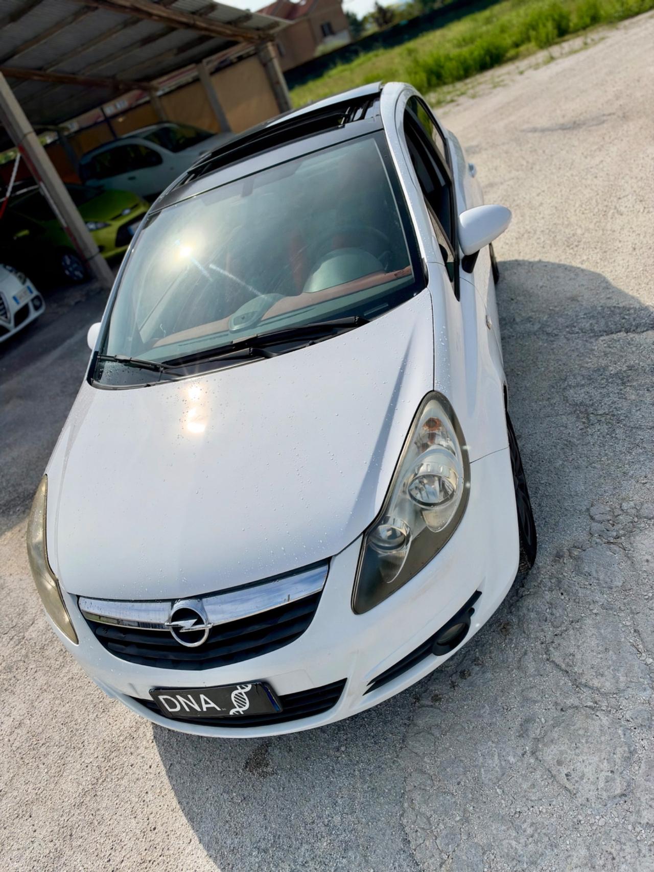 Opel Corsa 1.2 Benzina NEOPATENTATI UNIPROPRIETÀ