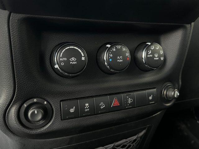 JEEP Wrangler 2.8 CRD DPF Sahara Auto
