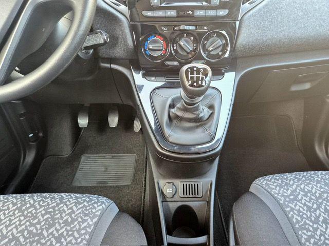 LANCIA Ypsilon 1.0 FireFly 5 porte S&S Hybrid Ecochic Silver