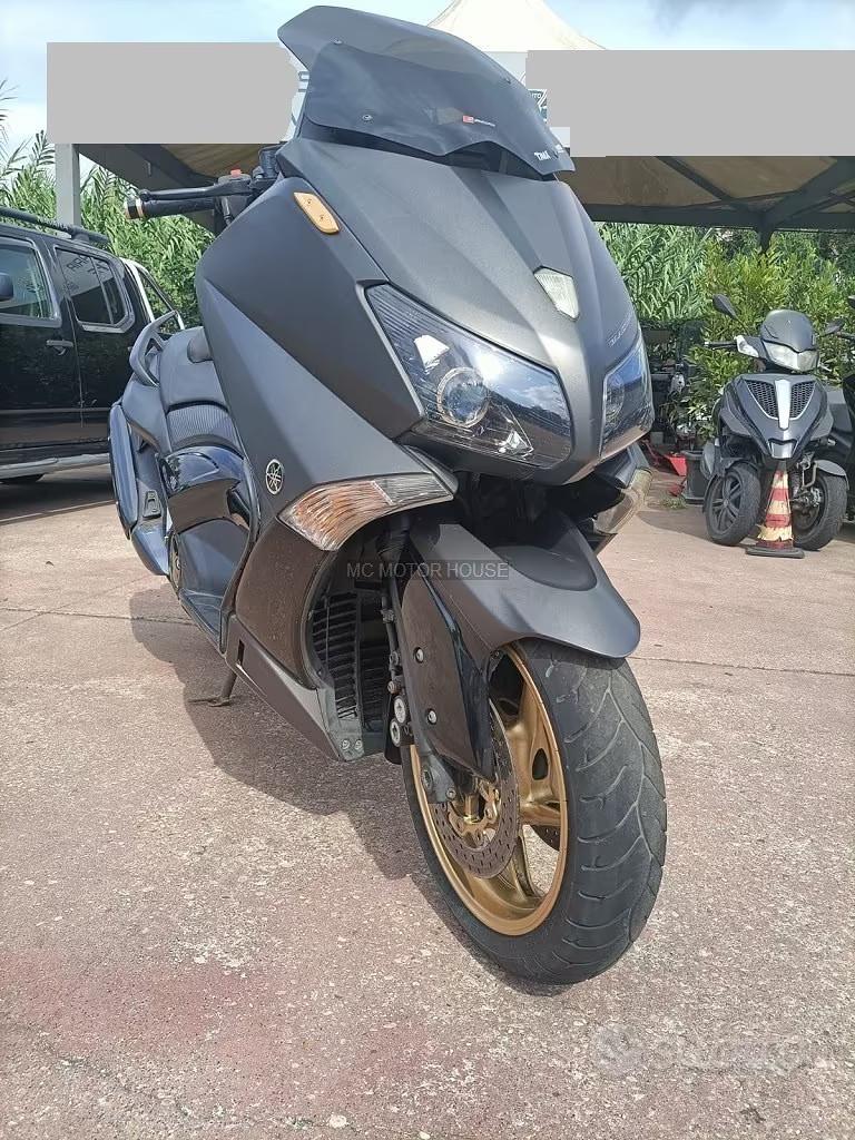 Yamaha t-max 530 +motore da rivedere+0maggi0 casco