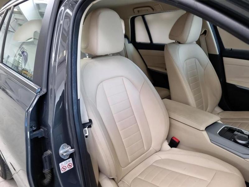 BMW 320 48V Business Advantage Touring auto