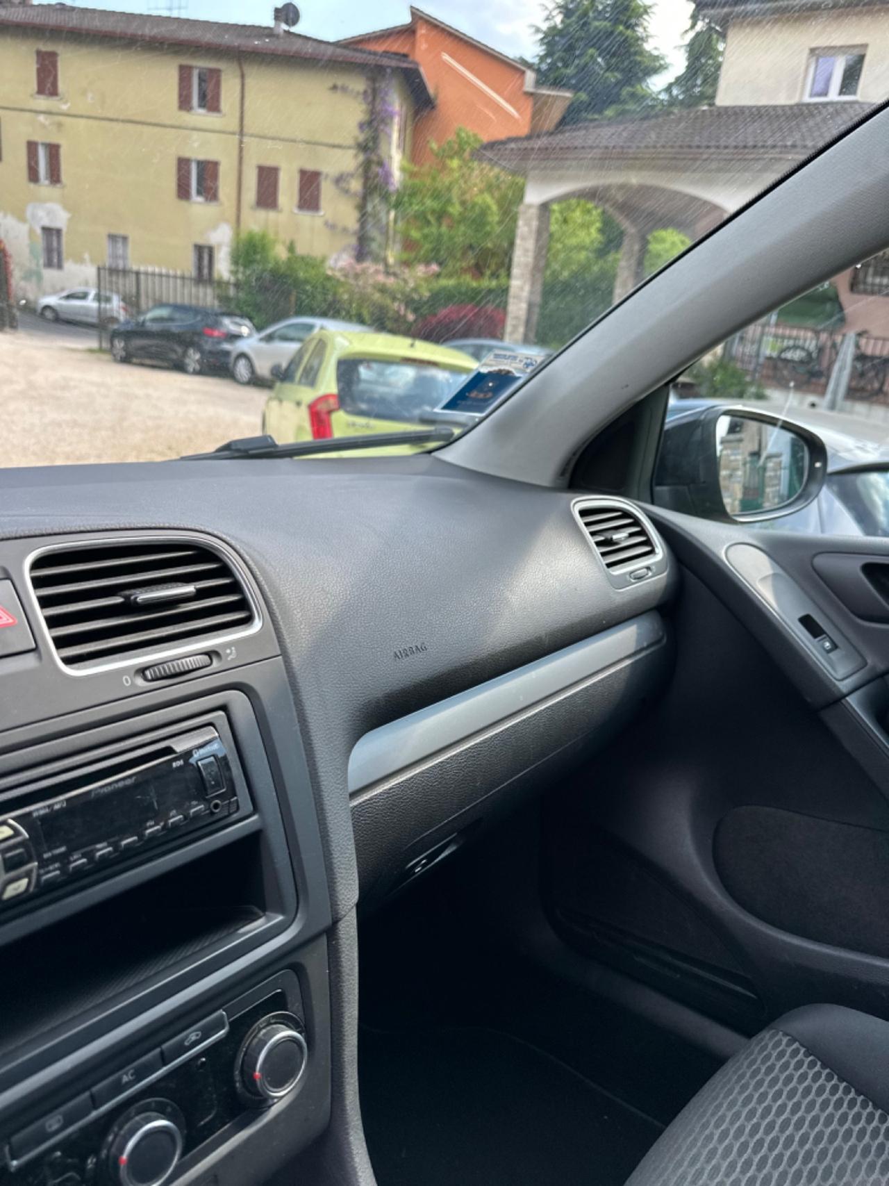Volkswagen Golf 1.6 TDI DPF 5p. SPORT EDITION KMCERT