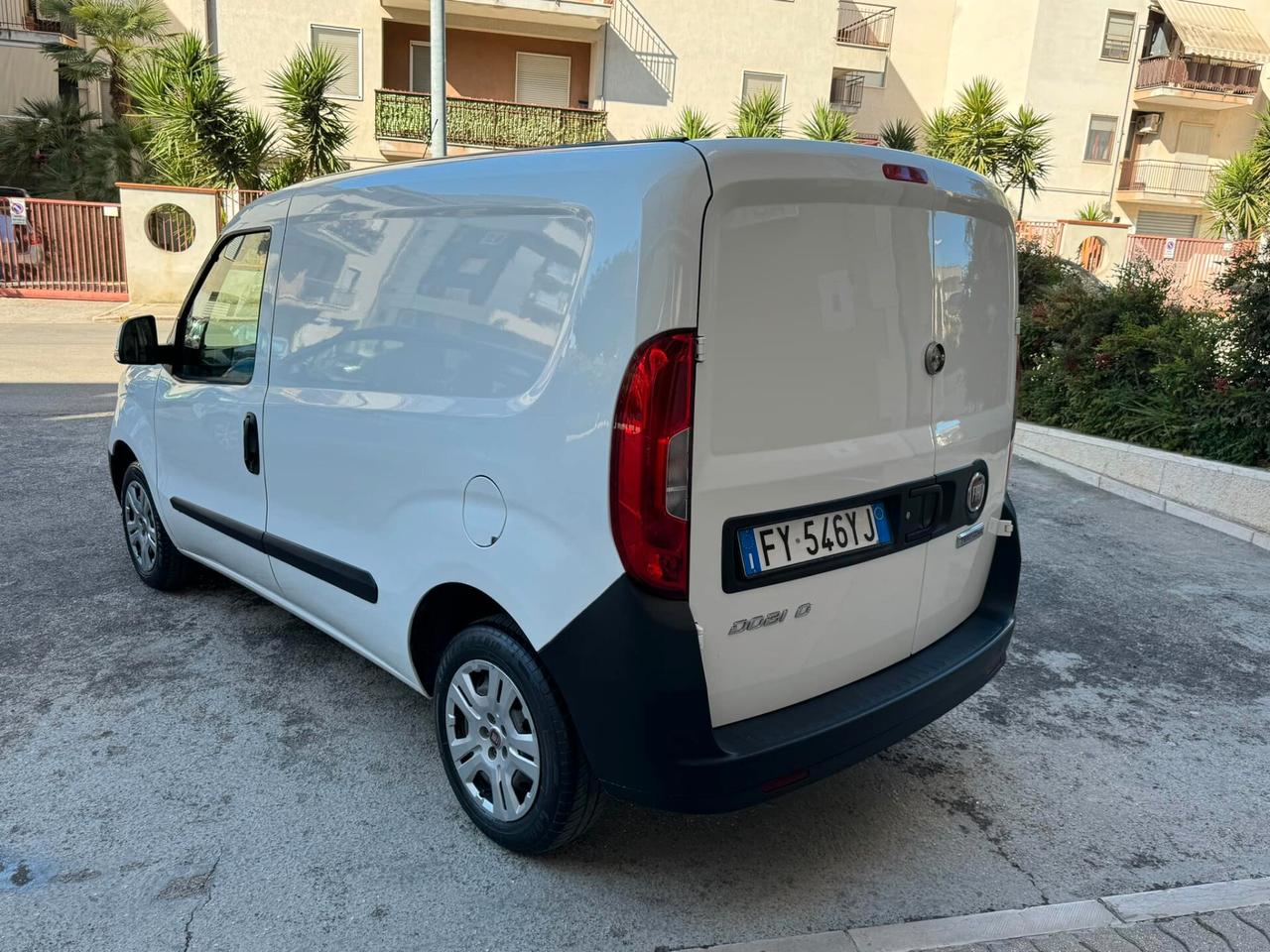 FIAT DOBLO CARGO 1.6 MJ 105 CV. AUTOCARRO 2 POSTI