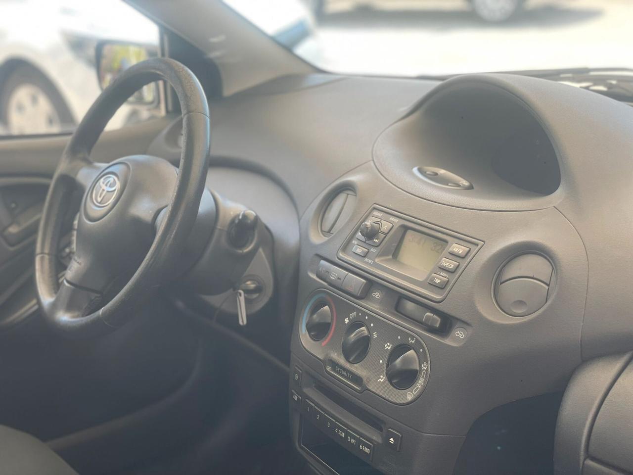 Toyota Yaris 1.4 tdi D-4D cat 5 porte Expo Clima