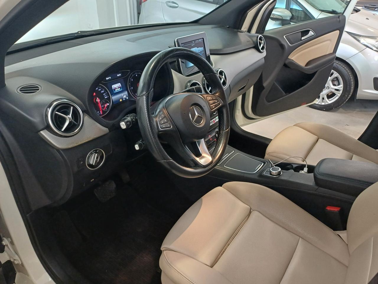 Mercedes-benz B 180 d Aut Premium PELLE/XENON/UNIPRO