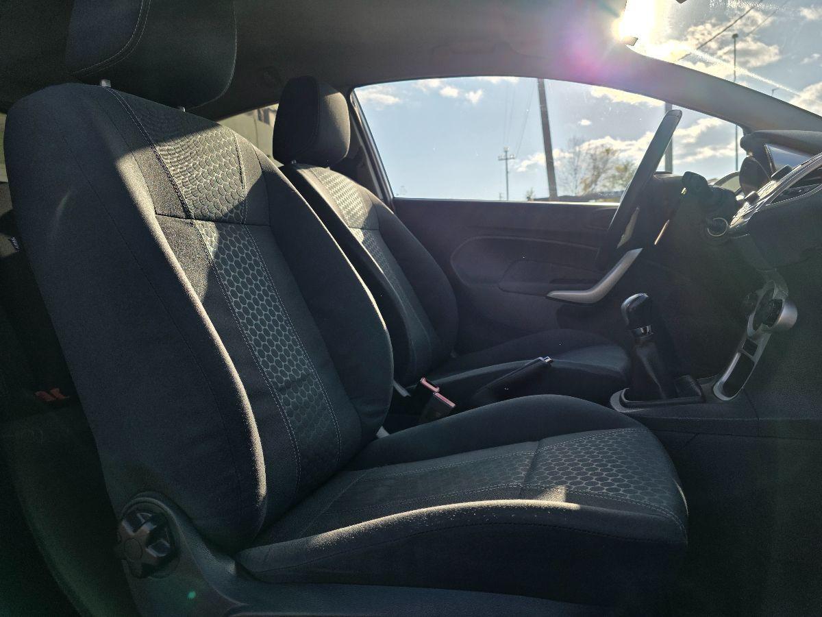 FORD FIESTA 1.4 DIESEL 2014 OK NEOPAT GARANZ 12 MESI