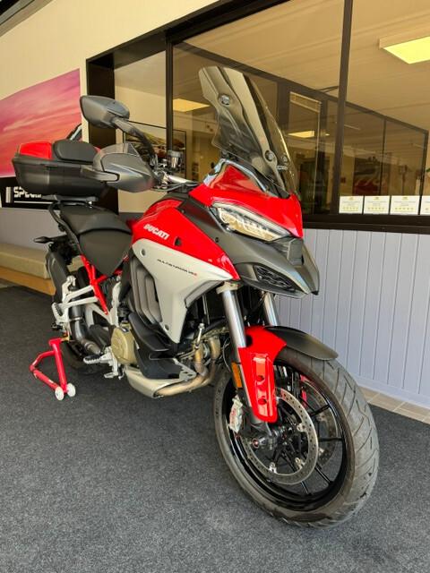 Ducati Multistrada V4s Travel & Radar SOLO 4.000 KM