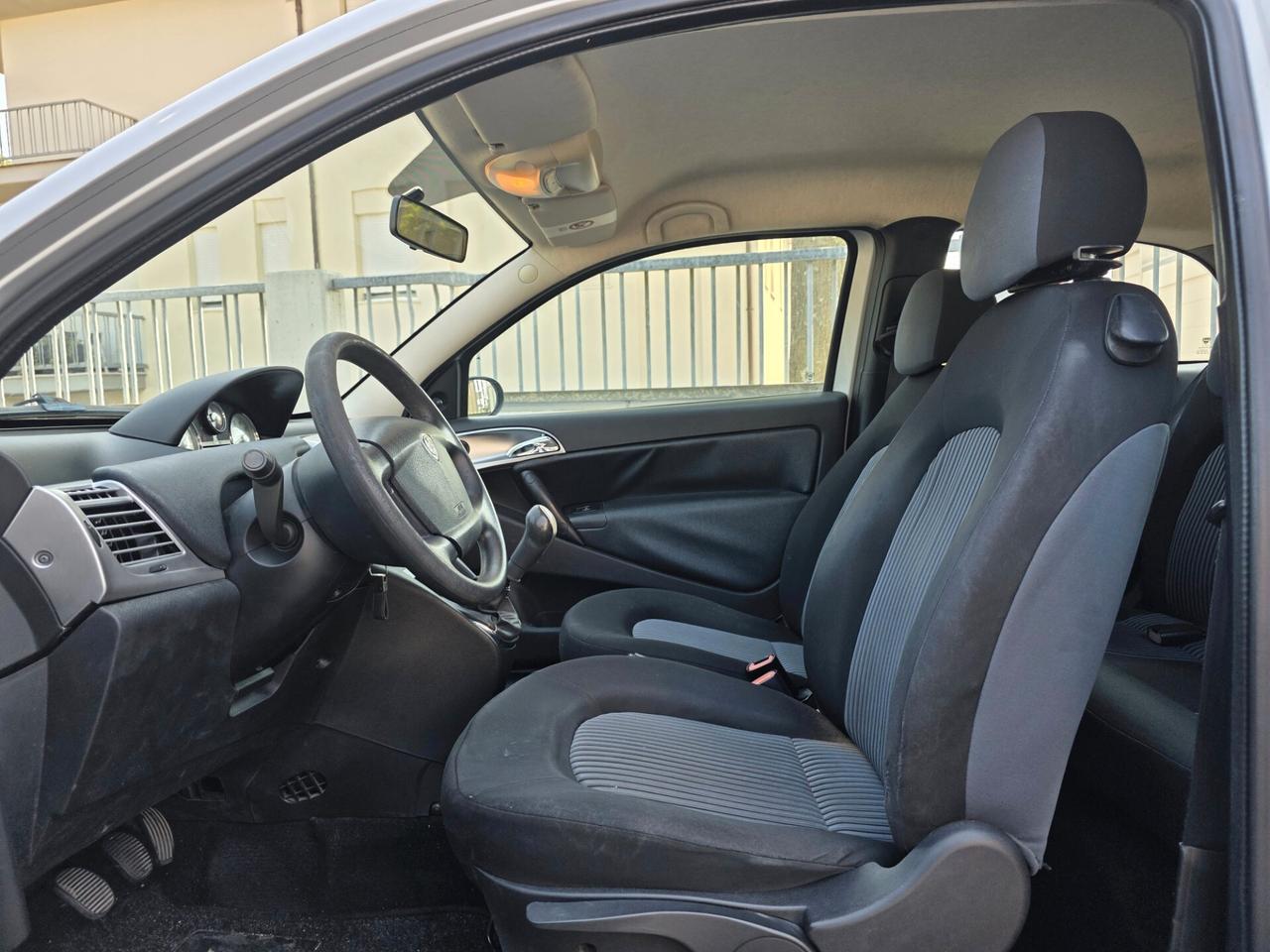 Lancia Ypsilon 1.3 MJT 75 CV