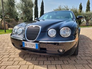 Jaguar S-Type 2.7 diesel V6 Executive