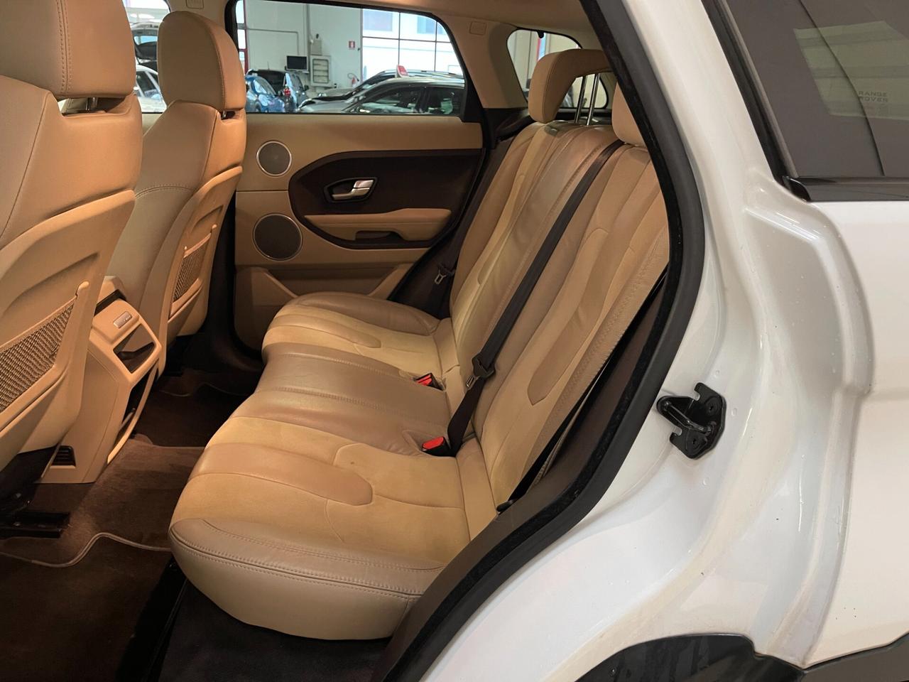 Land Rover Range Evoque Pure 2.2 td4 150cv c.manuale-LEGGI SOTTO